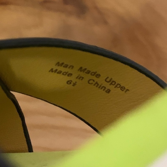 Flogg Piper patent look platform sandal. 6.5 - Picture 6 of 7